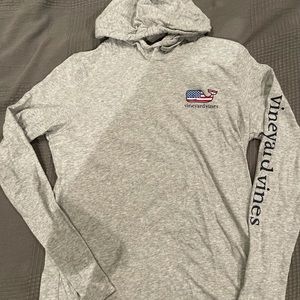 Vineyard Vines hooded long sleeve tee